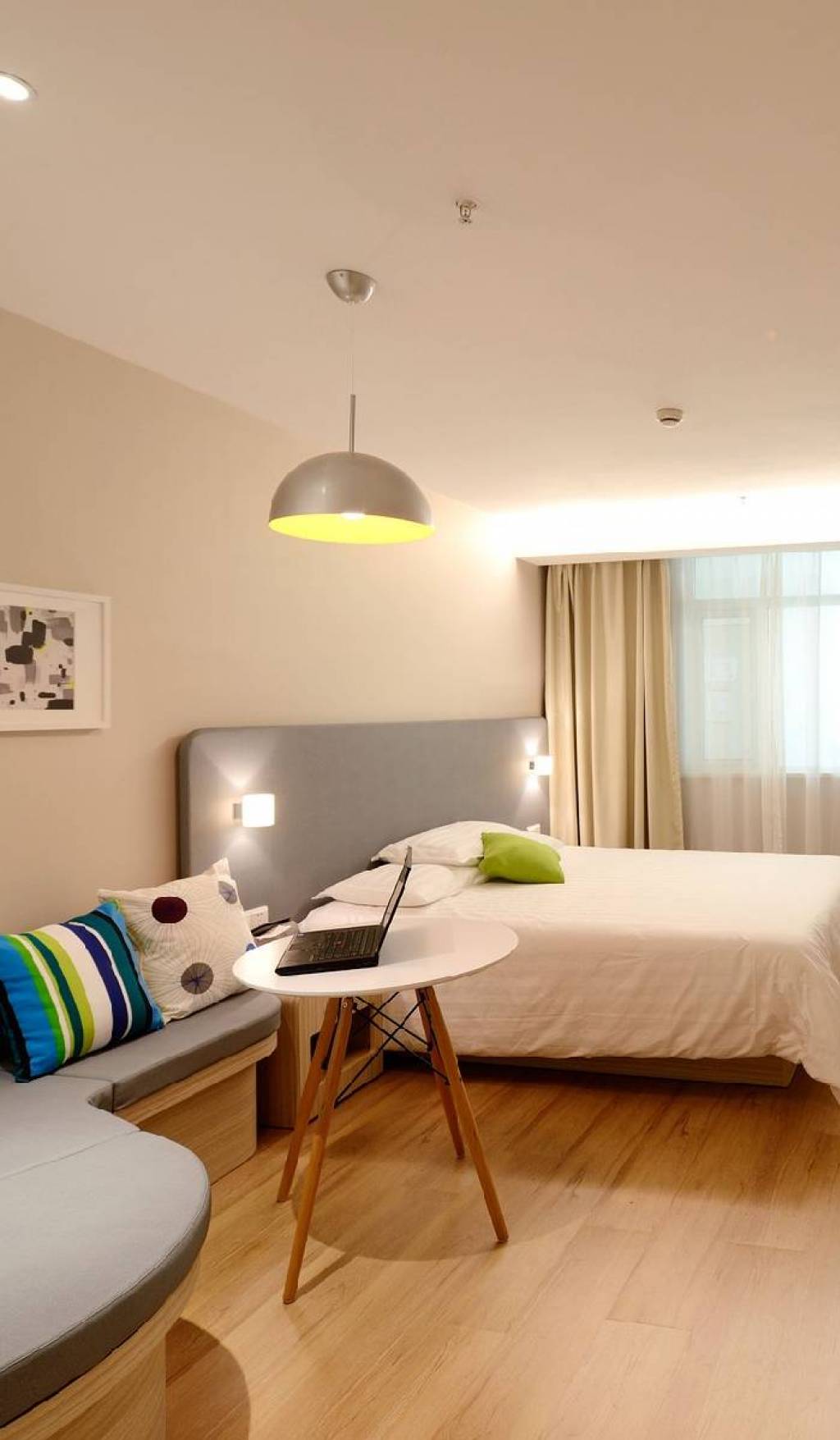 Un revêtement de sol en 5 mm pour vêtir votre intérieur. 