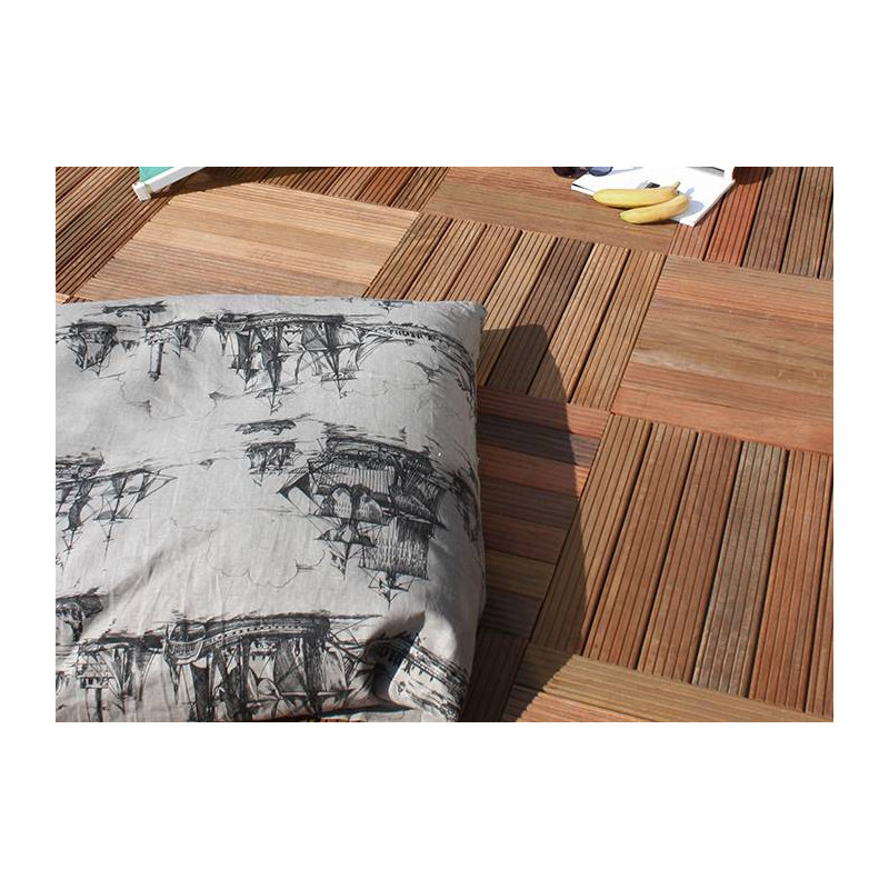 Détendez-vous sur ce coussin confortable, parfait pour profiter d\'un moment paisible sur votre terrasse ensoleillée.