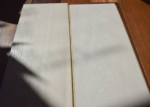 Parquet contrecollé Chêne Rustique - 10 x 150 x 1900 mm - verni - blanc