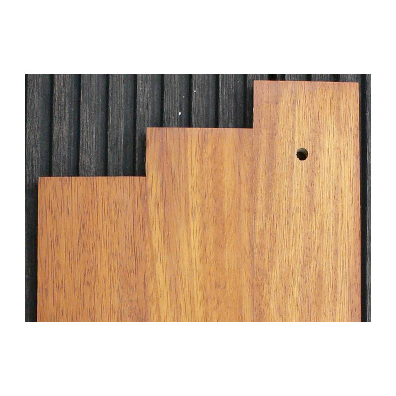 Parquet Parquet massif planchette Iroko - 12 x 70 x 250-450 mm - brut