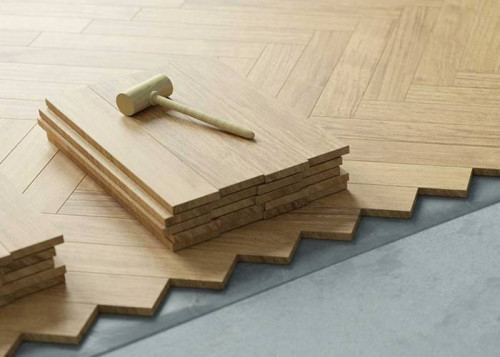 Parquet massif planchette Chêne Premier - 10 x 70 x 280 mm - brut - PROMO