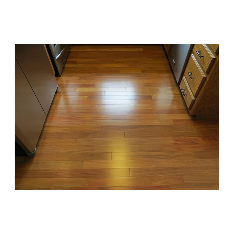 Parquet Cumaru blond contrecollé — salon chaleureux — finition brute