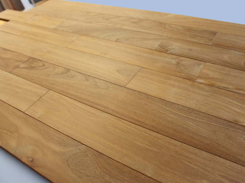 Parquet Parquet massif Teck - 15 x 120 x 450 à 1200 mm - brut - Bali