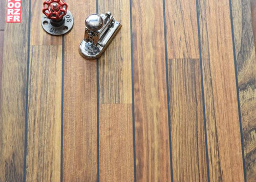 Parquet massif Pont de Bateau Mutenye - 9 x 60 mm - brut - à jointer - double face