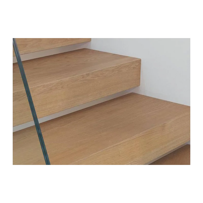 Marche sur mesure en chene 