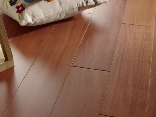Parquet massif Acajou - 12 x 90 mm - verni