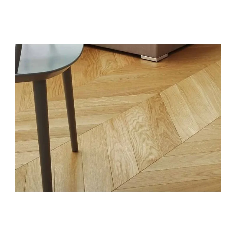 Parquet Chêne Point de Hongrie - salon haussmannien - lames brutes en chevron