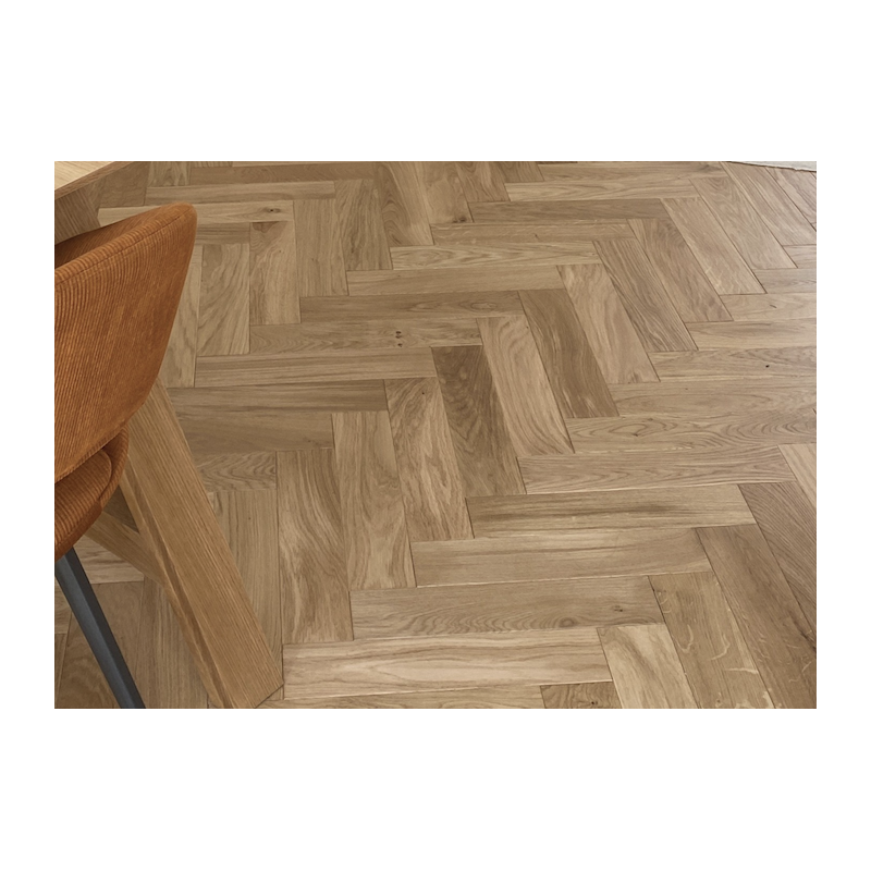 Parquet Parquet contrecollé Chêne Premier Point Hongrie - 12 x 90 x 400 mm - verni mat