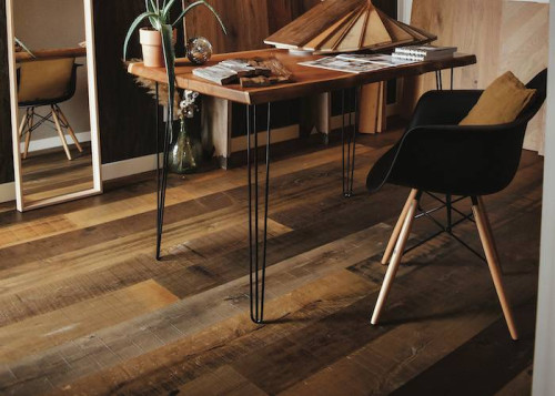 Parquet contrecollé Chêne Rustique scié léger fumé anthracite - 14 x 190 mm - scié - fumé - huilé