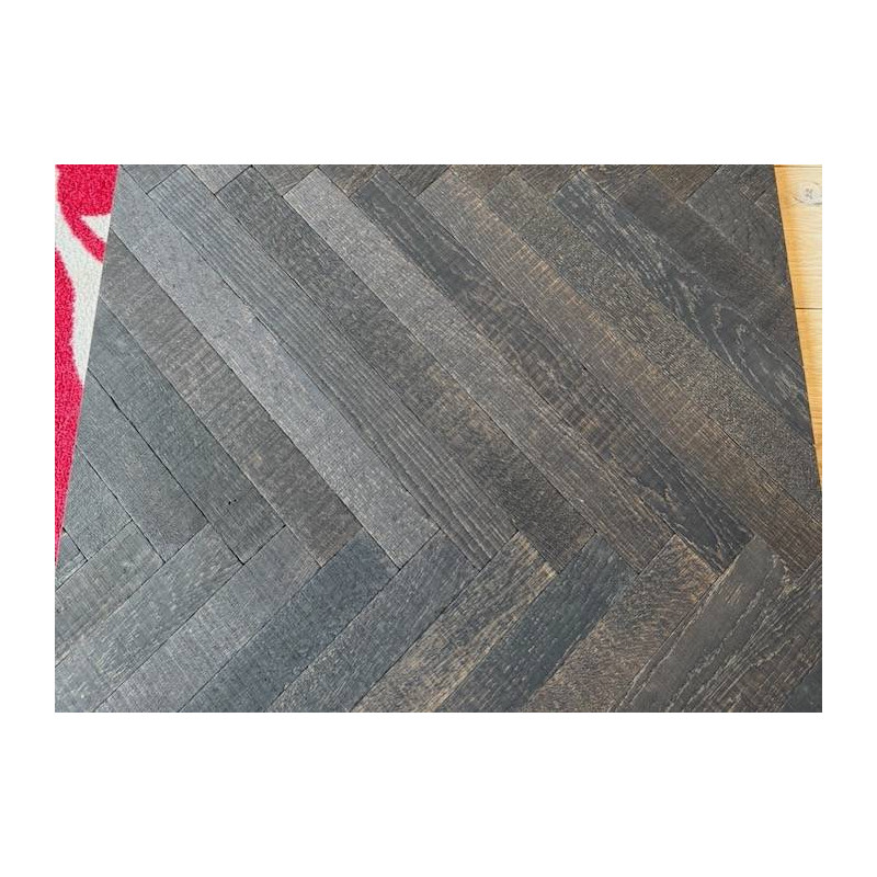 Parquet Parquet contrecollé Chêne Rustique Bâton Rompu - 19 x 60 x 500 mm - huilé noir - traces de scie