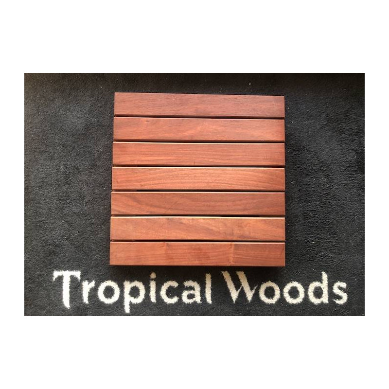 Parquet Dalle caillebotis en bois exotique Padouk - 500 x 500 x 38 mm - 7 lames lisses
