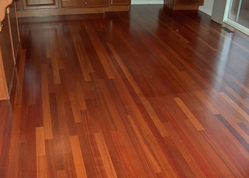 Parquet massif Massaranduba - 15 x 120 mm - verni ou huilé - Neuilly
