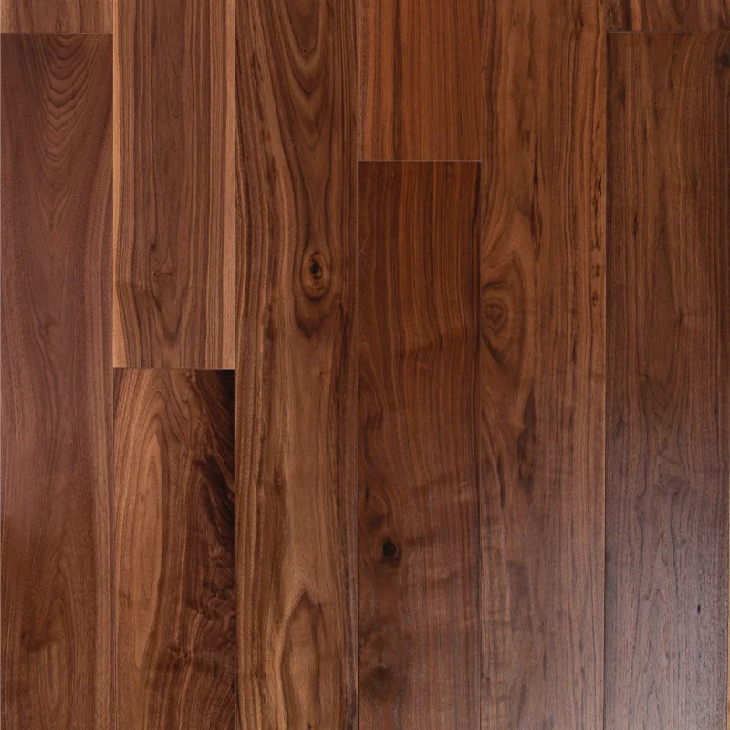 Parquet Noyer Américain 14 x 120 mm verni ou huilé - dès 140 €/m² HT - livraison express | Floorz™