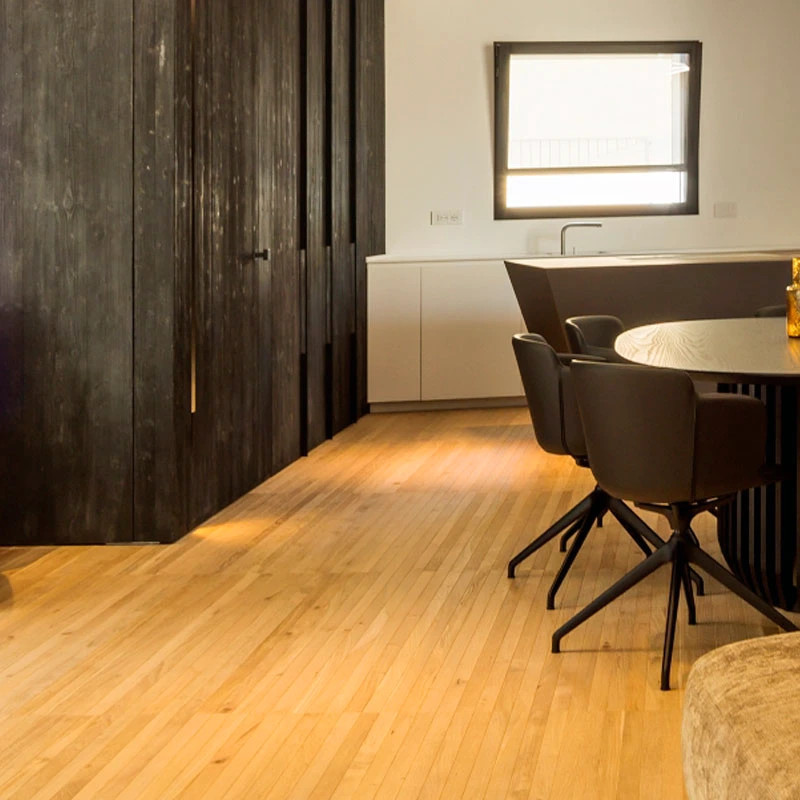 Parquet contrecollé Chêne Rustique - 12 x 45 mm - verni - brossé
