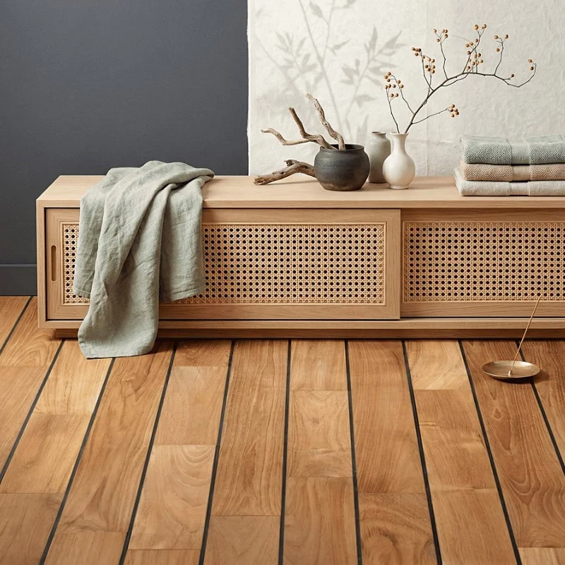 Parquet Acajou du Brésil massif brut — détail veinures naturelles — finition chaleureuse