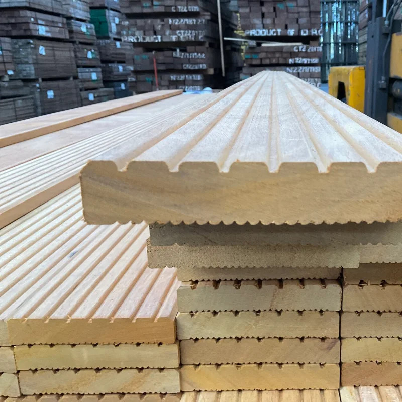Badi 25 x 145 mm terrasse 1F lisse/1F rainurée - dès 60 €/m² HT - en stock maintenant | Floorz™