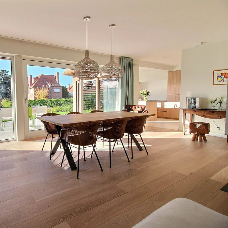 Chêne Premier Bis 15 x 90 mm brossé verni - Prix sur devis - Conseil gratuit | Floorz™