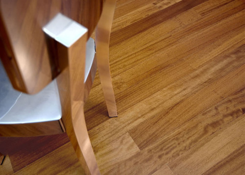 Parquet massif Iroko - 10 x 70 mm - brut
