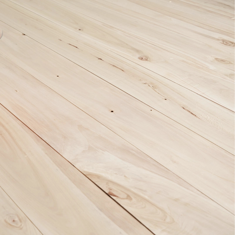 Parquet massif Peuplier 23x180mm brut - dès 27 €/m² HT - en stock maintenant | Floorz™