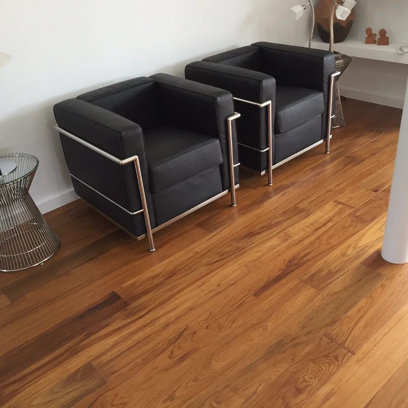 Teck contrecollé 14,5 mm x 140 mm verni - dès 130 €/m² HT - nouvelle référence | Floorz™