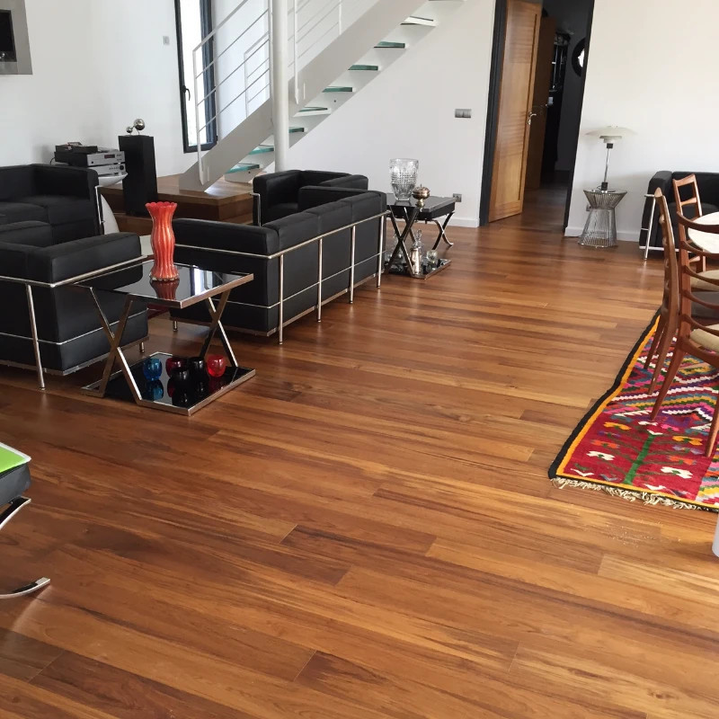 Teck contrecollé 14,5 mm x 140 mm verni - dès 130 €/m² HT - nouvelle référence | Floorz™