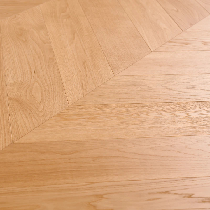 Chêne Point de Hongrie 13x150x850mm huilé/verni - dès 114 €/m² HT | Floorz™