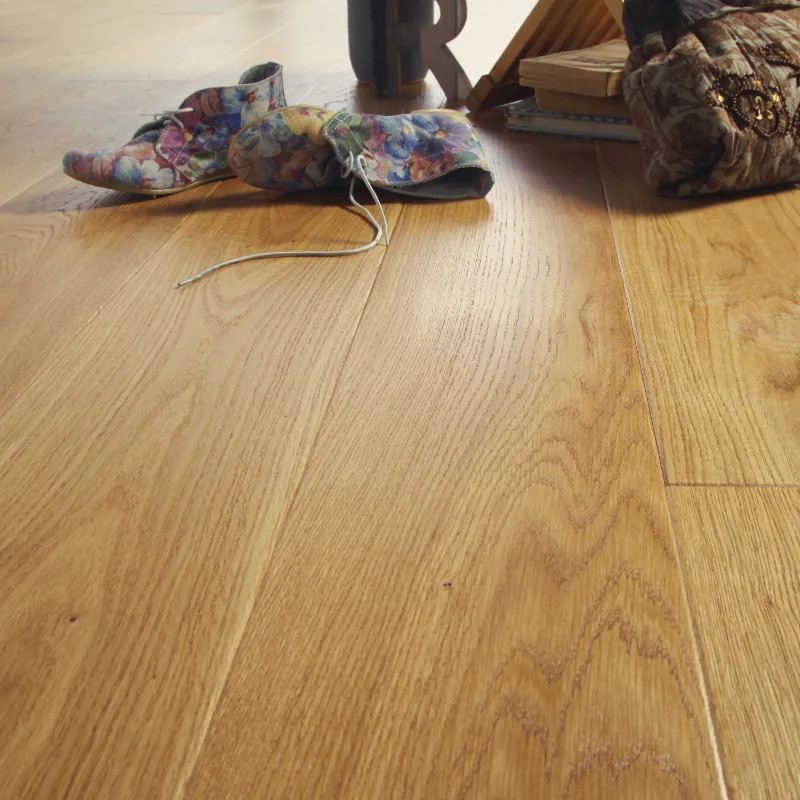 Revêtement Chêne 13 x 180 x 1500 mm verni ou huilé - dès 62 €/m² HT - en stock maintenant | Floorz™