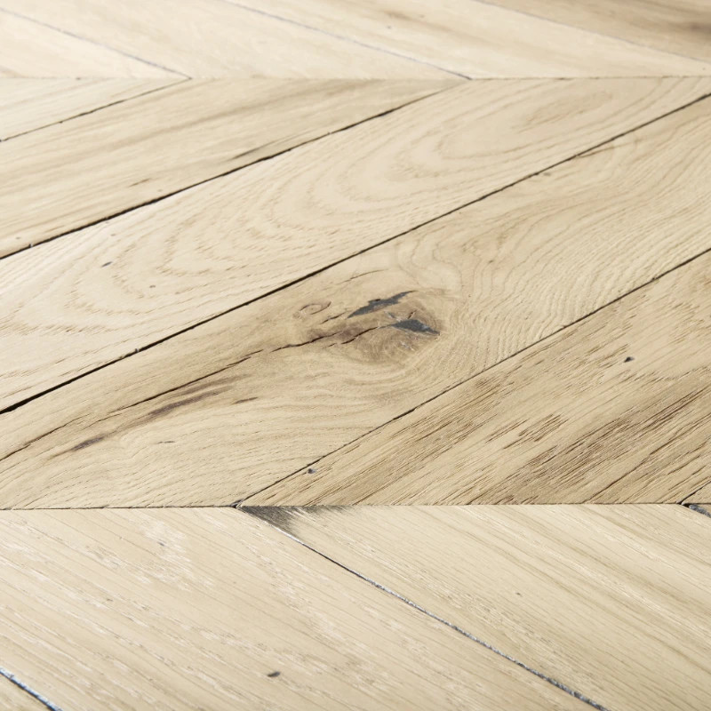 Chêne Point Hongrie 15x90x500 mm verni incolore - dès 140 €/m² HT - livraison express | Floorz™