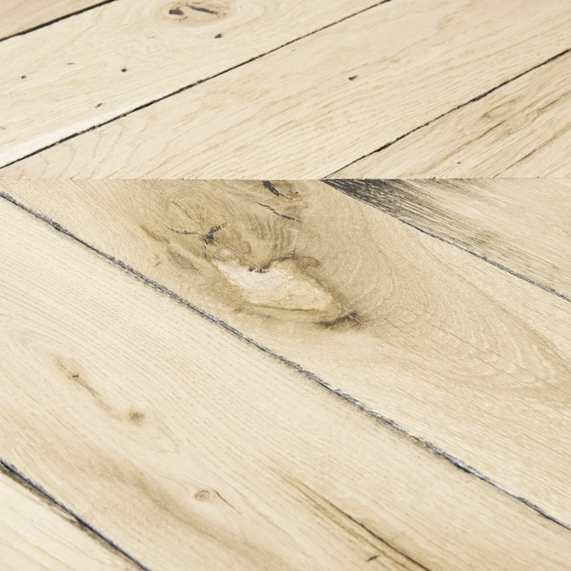 Chêne massif 13x130x740mm Point de Hongrie verni - dès 99 €/m² HT | Floorz™