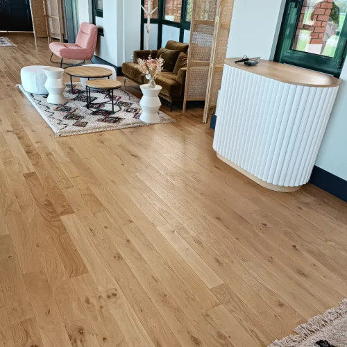 Parquet massif Chêne Campagne/Sauvage Français - 14 x 140 mm - brut - Montpellier