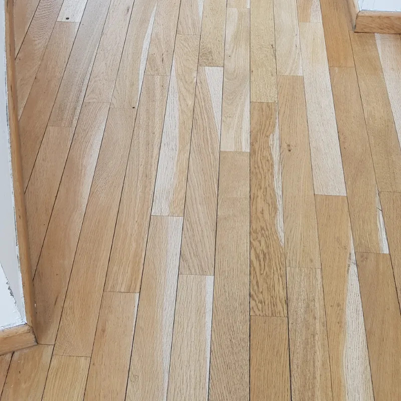 Chêne 23 x 60 mm verni - dès 90 €/m² HT - livraison express | Floorz™