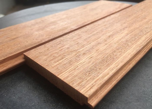 Parquet Pont de Bateau Kempas - 10 x 70 mm - Brut - Bordeaux