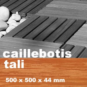 Dalle caillebotis en bois exotique Tali - 500 x 500 x 44 mm - 7 lames striées
