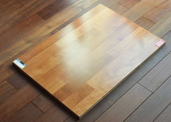 Parquet massif Hêtre - 22 x 129 mm - verni - plancher sportif - 79 mm