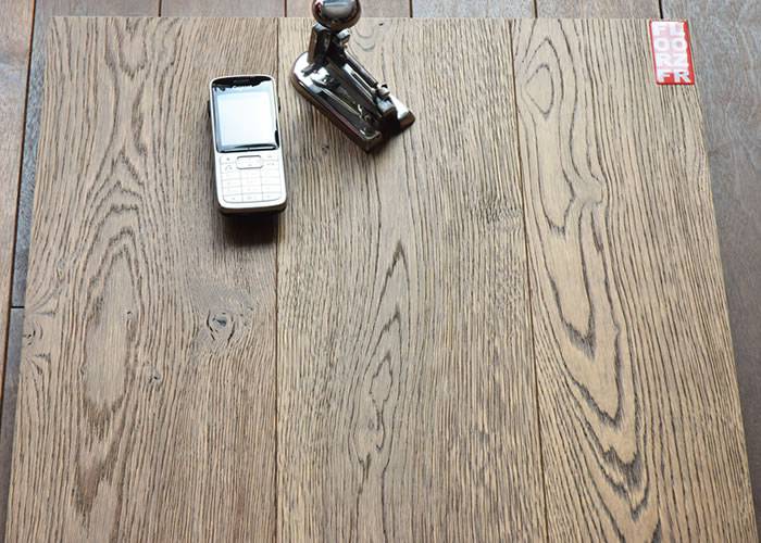 Parquet contrecollé Chêne Campagne - 13 x 180 mm - huilé brun - brossé - Ajaccio