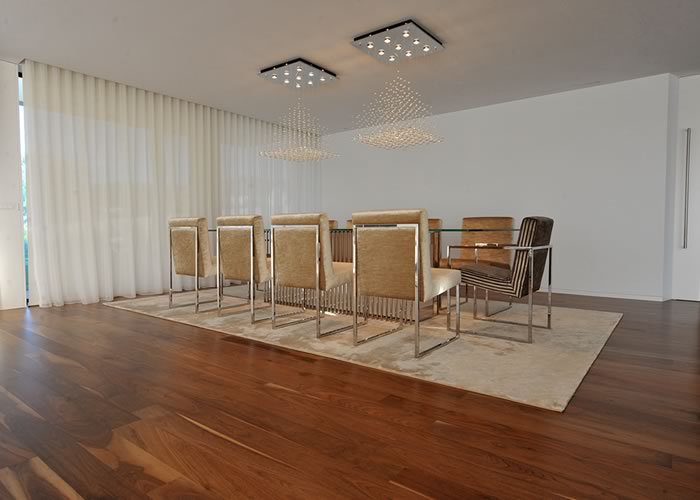 Parquet contrecollé Noyer Américain Nature - 12 x 90 mm - verni teinté café