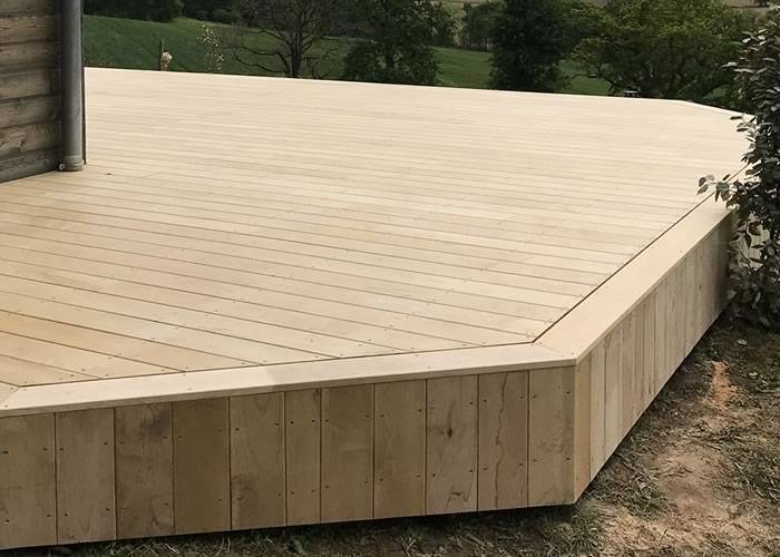 Lames de terrasse Châtaignier - 24 x 130 mm - lisse ou rainuré