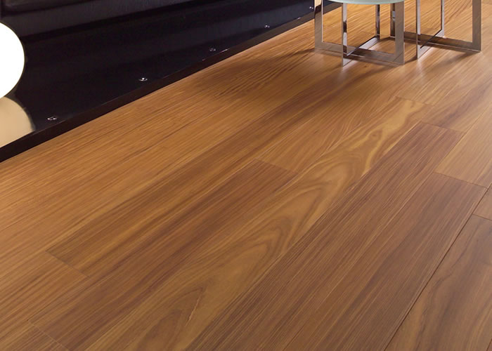 Parquet contrecollé Afrormosia - 11 x 60/75 mm - verni