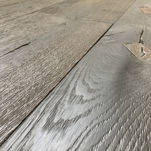 Parquet massif Chêne Thermotraité - 22/25 x 200/280 mm - insert métal ou bois de bout