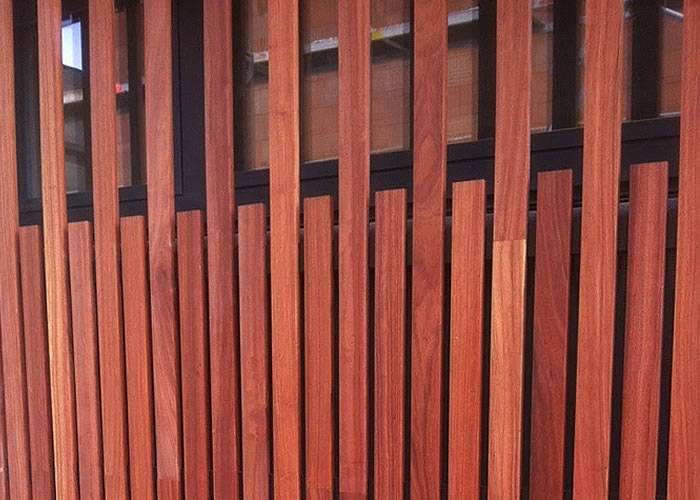 Bardage en Padouk - 20 x 100 x 2500 mm - ecocertifié - profil Techniclic