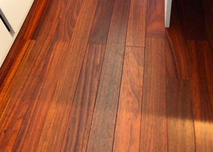 Parquet contrecollé Padouk - 10 x 70 x 600 mm - verni