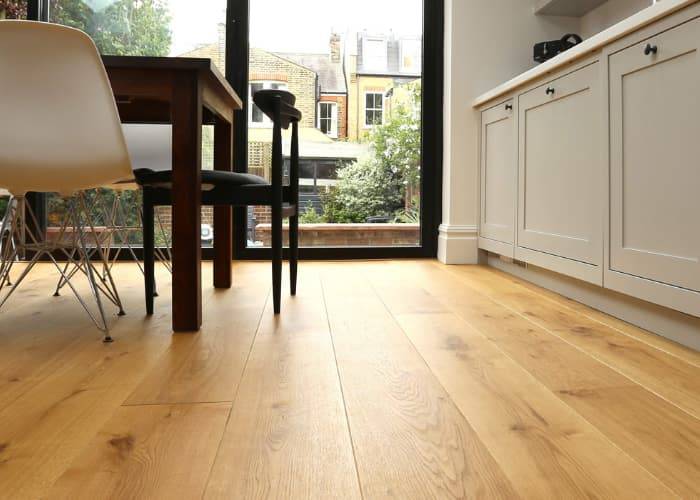 Parquet contrecollé Chêne Campagne - 15 x 120 à 230 mm - brut