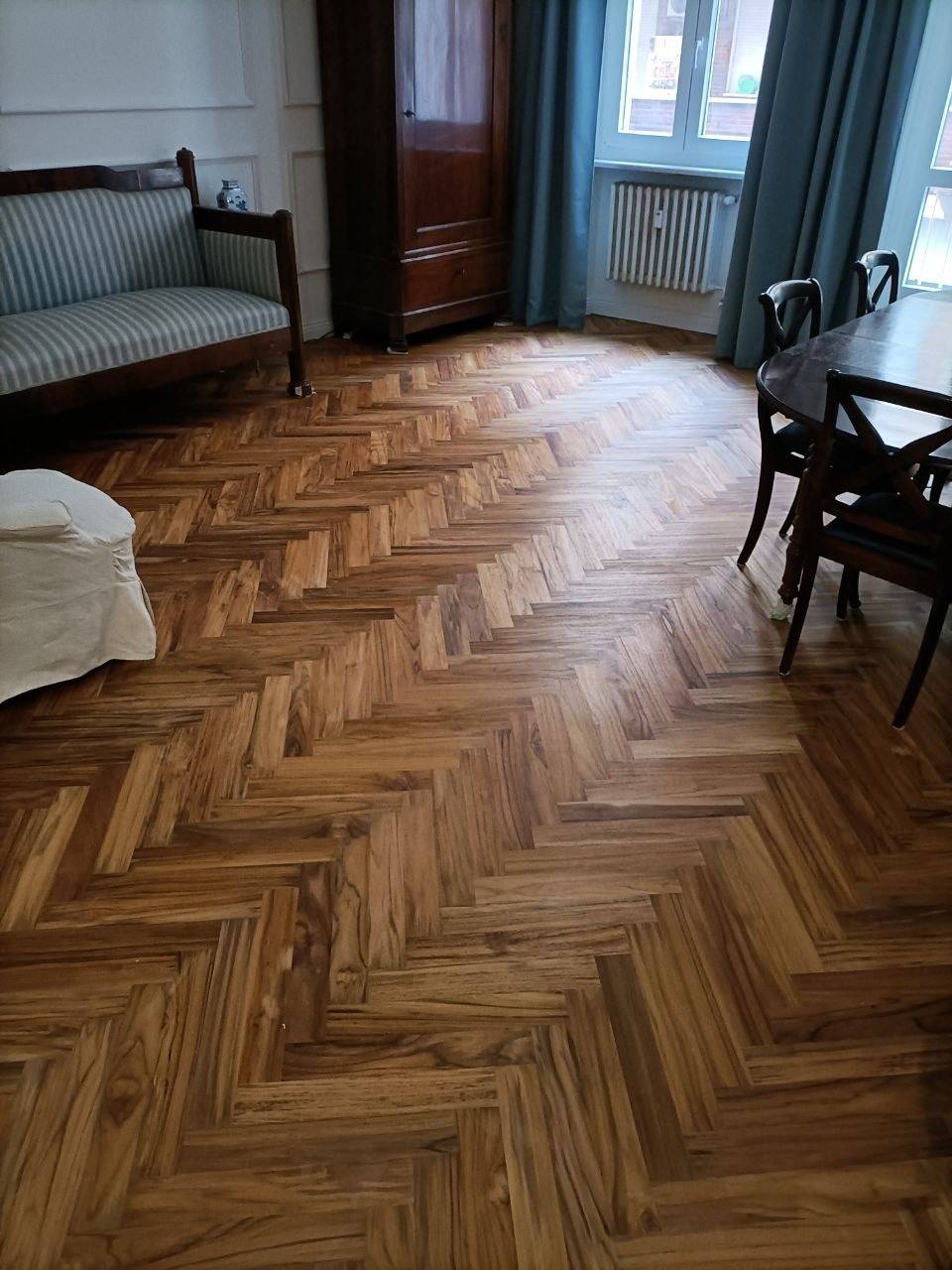 Parquet industriel Teck Afrique - 14 x 10 x 280 mm - motif sur chants