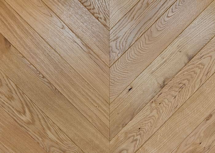 Parquet contrecollé Chene Rustique Point Hongrie - 12 x 90 x 500 mm en verni mat