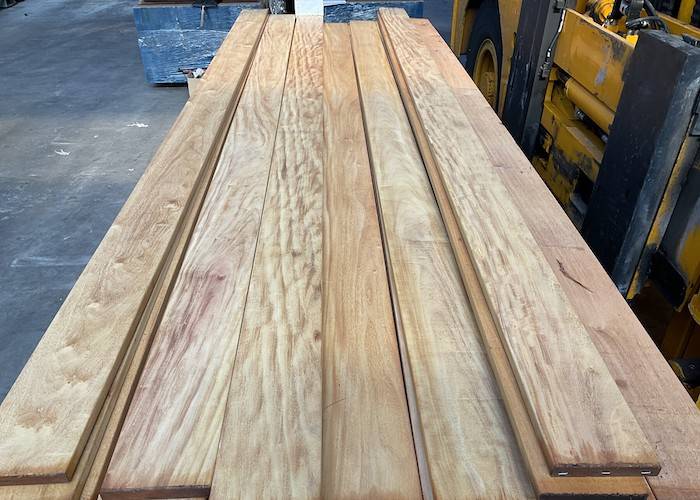 Lames de terrasse Garapa - 25 x 145 x 2150 mm - 2 faces lisses