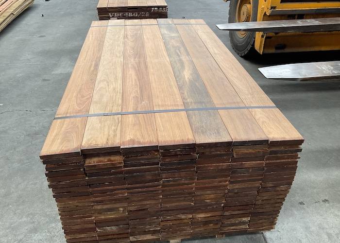 Lames de terrasse Ipé - 21 x 145 x 2150 + mm - 2 faces lisses - PROMO
