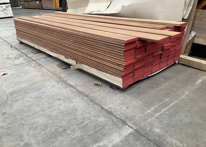 Lames de terrasse Merbau - 20 x 100 mm - Ecocertifié - profil Softline + accessoires