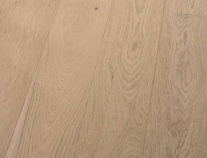 Parquet contrecollé Chêne Premier/Rustique - 14 x 150 x 1900 mm - verni incolore - brossé - PROMO