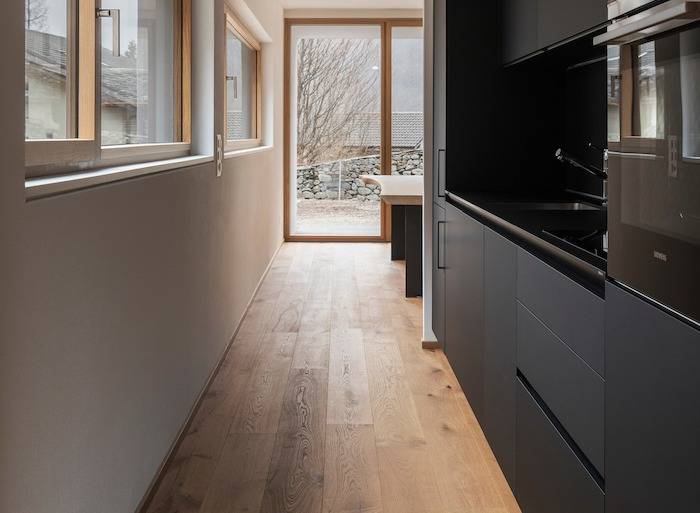 Parquet contrecollé Chêne Rustique - 14 x 180 x 1092 mm - brossé - verni naturel - Strasbourg