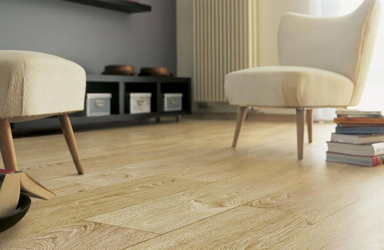 Parquet massif Chêne Premier - 16 x 90 mm - brut - Lille